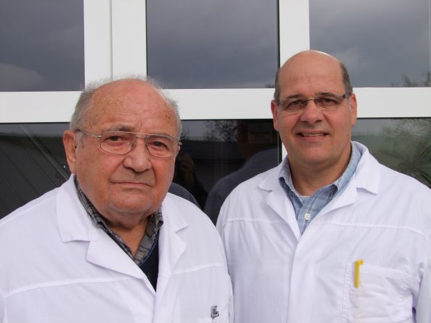 Herbert (links) und Ulrich Bayer. Herbert (links) und Ulrich Bayer.