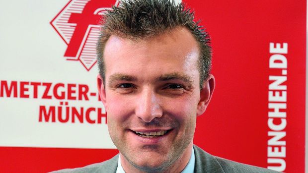 Georg Schlagbauer trat vergangene Woche überraschend von allen seinen Ämtern zurück. Hintergrund sind offenbar Drogen und Kontakte ins Rotlichtmilieu. Georg Schlagbauer trat vergangene Woche überraschend von allen seinen Ämtern zurück. Hintergrund sind offenbar Drogen und Kontakte ins Rotlichtmilieu.