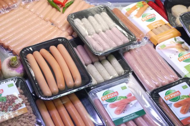 Neben den derzeit fokussierten Produkten aus dem vegetarischen und veganen Segment gehören Fleischwaren fest zum Ausstellungsprogramm. Neben den derzeit fokussierten Produkten aus dem vegetarischen und veganen Segment gehören Fleischwaren fest zum Ausstellungsprogramm.