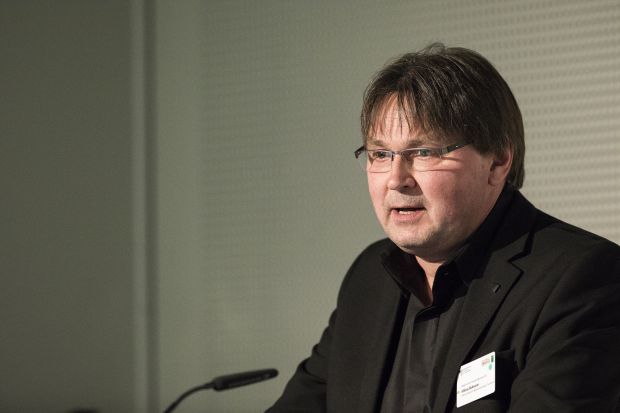 Prof. Dr. Alfons Balmann Prof. Dr. Alfons Balmann