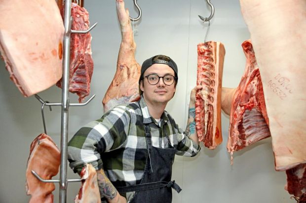 Bei Mark Junglas gibt es „Fleisch für Kohle“ – nicht nur in der Grill-Saison. Bei Mark Junglas gibt es „Fleisch für Kohle“ – nicht nur in der Grill-Saison.