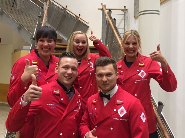 Ab 2018 steht die Nationalmannschaft im Rampenlicht. Die Idee stammt von DFV-Vizepräsidentin Nora Seitz. Die ersten Teammitglieder sind (von links) Markus Kretschmann, Leonie Baumeister, Stefan Weishaupt und Hannah Gehring. Ab 2018 steht die Nationalmannschaft im Rampenlicht. Die Idee stammt von DFV-Vizepräsidentin Nora Seitz. Die ersten Teammitglieder sind (von links) Markus Kretschmann, Leonie Baumeister, Stefan Weishaupt und Hannah Gehring.