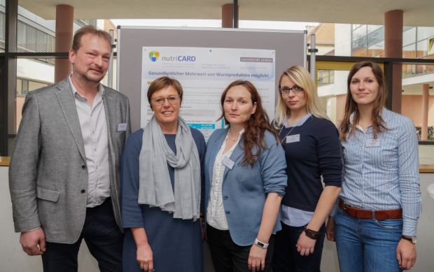 Die Referenten des 1. Netzwerktreffens (von links): Markus Bierau (Obermeister Leipziger Land), Simone Schiller (Geschäftsführerin Fachzentrum Lebensmittel der DLG), Dr. Claudia Wiacek (Institut für Lebensmittelhygiene, Uni Leipzig), Jenny Knabe (Institut für Lebensmittelhygiene, Uni Leipzig), Ina Volkhardt (Institut für Ernährungswissenschaften, Uni Halle). Die Referenten des 1. Netzwerktreffens (von links): Markus Bierau (Obermeister Leipziger Land), Simone Schiller (Geschäftsführerin Fachzentrum Lebensmittel der DLG), Dr. Claudia Wiacek (Institut für Lebensmittelhygiene, Uni Leipzig), Jenny Knabe (Institut für Lebensmittelhygiene, Uni Leipzig), Ina Volkhardt (Institut für Ernährungswissenschaften, Uni Halle).