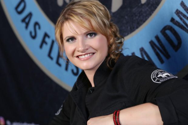 Stefanie ist Vorsitzende des Vereins „FH – Wir sind anders“. Stefanie ist Vorsitzende des Vereins „FH – Wir sind anders“.