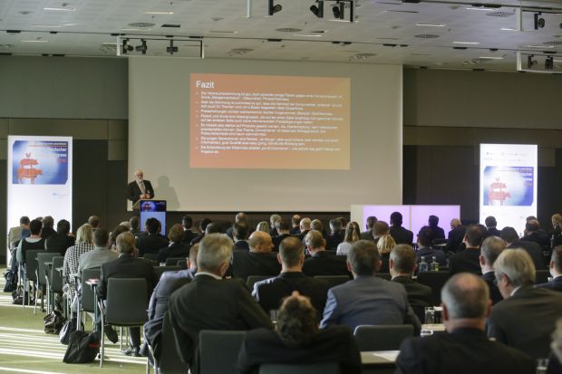 afz und FleischWirtschaft führten den Deutschen Fleisch Kongress zum 11. Mal in Frankfurt am Main durch. afz und FleischWirtschaft führten den Deutschen Fleisch Kongress zum 11. Mal in Frankfurt am Main durch.