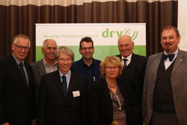 Die Referenten des DRV-Forums (von links): Dr. Henning Ehlers, Bernd Winkler, Stephan Becker-Sonnenschein, Prof. Dr. Achim Spiller, Silke Schwartau, Manfred Nüssel und Prof. Dr. Dr. Andreas Hensel. Die Referenten des DRV-Forums (von links): Dr. Henning Ehlers, Bernd Winkler, Stephan Becker-Sonnenschein, Prof. Dr. Achim Spiller, Silke Schwartau, Manfred Nüssel und Prof. Dr. Dr. Andreas Hensel.
