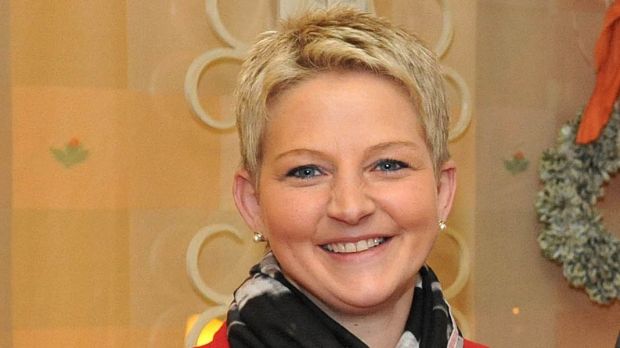 Dagmar Groß-Mauer führt den fleischerhandwerklichen Betrieb ihres Vaters fort. In ihrer Innung Ahrweiler engagiert sie sich als Obermeisterin. Dagmar Groß-Mauer führt den fleischerhandwerklichen Betrieb ihres Vaters fort. In ihrer Innung Ahrweiler engagiert sie sich als Obermeisterin.