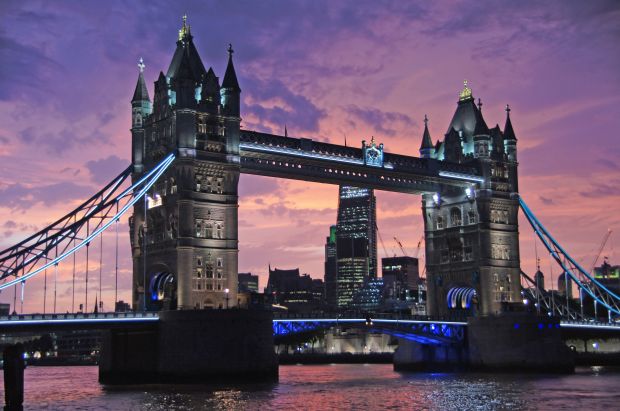 Tower Bridge bei Sonnenuntergang. Tower Bridge bei Sonnenuntergang.