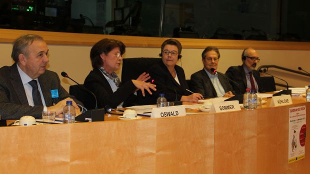 TTIP - Fluch oder Segen für die KMU-Betriebe des Fleischerhandwerks? Die zentrale Frage des European Meat Forums des Internationalen Metzgermeister-Verbands (IMV) in Brüssel. TTIP - Fluch oder Segen für die KMU-Betriebe des Fleischerhandwerks? Die zentrale Frage des European Meat Forums des Internationalen Metzgermeister-Verbands (IMV) in Brüssel.