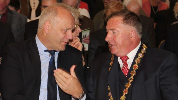 Arbeiten am gemeinsamen Ziel: Johannes Röring (links) und Heinz-Werner Süss. Arbeiten am gemeinsamen Ziel: Johannes Röring (links) und Heinz-Werner Süss.