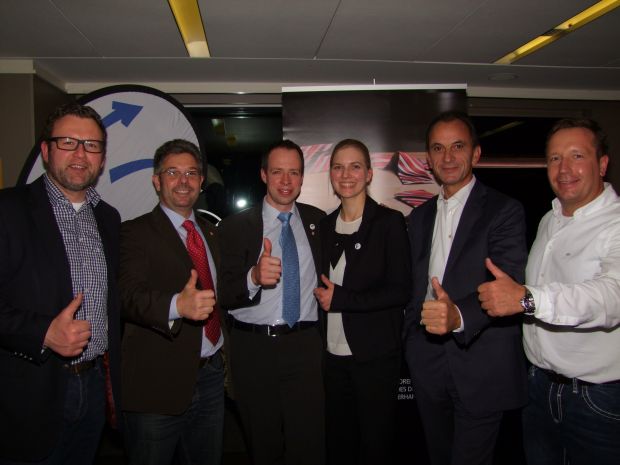 Sechs von sieben Vorständen in 25 Jahren (von links). Harald Schilbock, Jörn Bechthold, Jochen Merz, die aktuelle Vorsitzende Anna Brüggemann, Michael Boddenberg und Dirk Ludwig. Sechs von sieben Vorständen in 25 Jahren (von links). Harald Schilbock, Jörn Bechthold, Jochen Merz, die aktuelle Vorsitzende Anna Brüggemann, Michael Boddenberg und Dirk Ludwig.