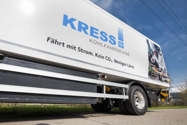 Der MAN TGM ist der wendige Nutzlast-Champion. Hier im Bild ein Kühlzug mit Kress-Aufbau. Der MAN TGM ist der wendige Nutzlast-Champion. Hier im Bild ein Kühlzug mit Kress-Aufbau.