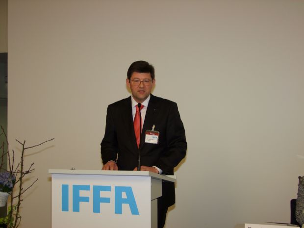 Klaus Schröter, Vorsitzender der VDMA-Fachabteilung Fleischverarbeitungsmaschinen. Klaus Schröter, Vorsitzender der VDMA-Fachabteilung Fleischverarbeitungsmaschinen.