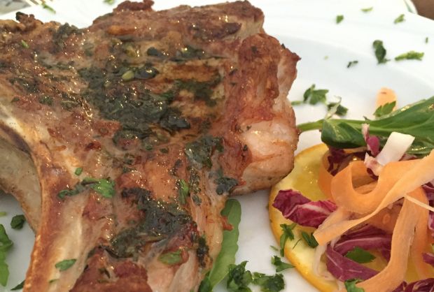 Seltenes Stück mit großem Genusspotenzial: Kalbssteak vom Grill. Seltenes Stück mit großem Genusspotenzial: Kalbssteak vom Grill.