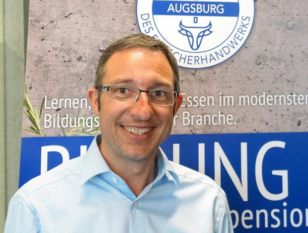 Fundierte Bildung ist für Anton Schreistetter entscheidend für eine höhere Wertschätzung. Fundierte Bildung ist für Anton Schreistetter entscheidend für eine höhere Wertschätzung.