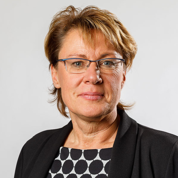 Barabara Otte-Kinast ist seit 22.11.2017 Ministerin für Ernährung, Landwirtschaft und Verbraucherschutz in Niedersachsen. Barabara Otte-Kinast ist seit 22.11.2017 Ministerin für Ernährung, Landwirtschaft und Verbraucherschutz in Niedersachsen.