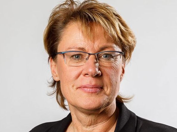 Niedersachsens Landwirtschaftsministerin Barbara Otte-Kinast leitete den Lenkungsausschuss Nutztierstrategie. Niedersachsens Landwirtschaftsministerin Barbara Otte-Kinast leitete den Lenkungsausschuss Nutztierstrategie.