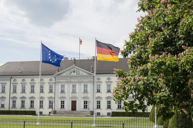 Schloss Bellevue ist der Berliner Amtssitz des Bundespräsidenten. Schloss Bellevue ist der Berliner Amtssitz des Bundespräsidenten.