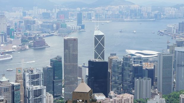 Hongkong gilt als Drehscheibe für Lieferungen in das Reich der Mitte. Hongkong gilt als Drehscheibe für Lieferungen in das Reich der Mitte.