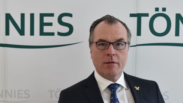 Clemens Tönnies sieht Deutschland als klaren Sieger gegen Mexiko. Clemens Tönnies sieht Deutschland als klaren Sieger gegen Mexiko.
