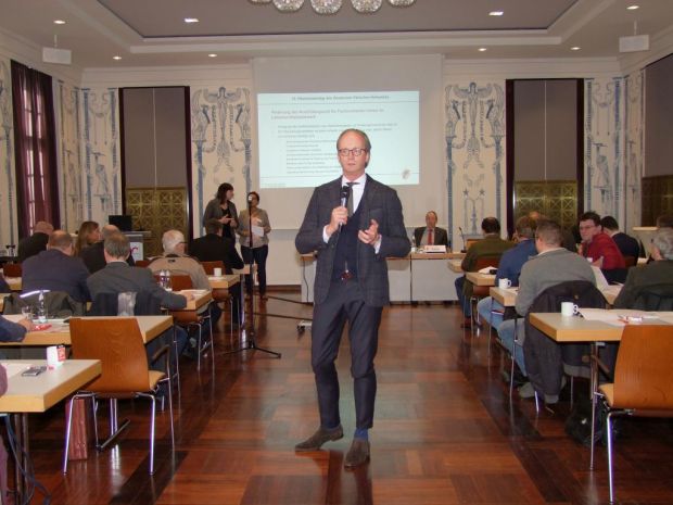 „Die Fleischer müssen sich deutlich positionieren“, forderte Präsident Herbert Dohrmann seine Kollegen auf. „Die Fleischer müssen sich deutlich positionieren“, forderte Präsident Herbert Dohrmann seine Kollegen auf.