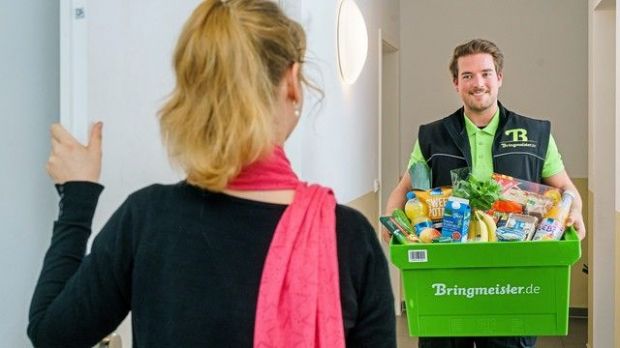 In Berlin müssen Kunden künftig nicht mehr zuhause sein, um bestellte Ware entgegenzunehmen. Bringmeister liefert bis in den Kühlschrank. In Berlin müssen Kunden künftig nicht mehr zuhause sein, um bestellte Ware entgegenzunehmen. Bringmeister liefert bis in den Kühlschrank.