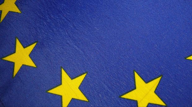 Die Mitgliedstaaten verzeichneten 2017 dabei einen Gesamtumsatz von 255 Mrd. Euro. Wichtigste EU-Exportwaren sind Wein und Schokolade sowie Schweinefleisch. Die Mitgliedstaaten verzeichneten 2017 dabei einen Gesamtumsatz von 255 Mrd. Euro. Wichtigste EU-Exportwaren sind Wein und Schokolade sowie Schweinefleisch.