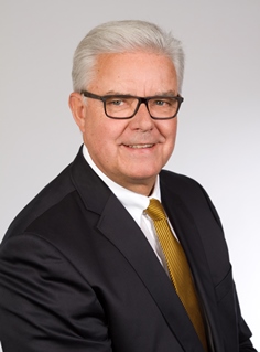 ZDG-Präsident Friedrich Otto Ripke warnt davor, bei der Tierwohlkennzeichnung den wachsenden Großverbrauchermarkt außer Acht zu lassen. ZDG-Präsident Friedrich Otto Ripke warnt davor, bei der Tierwohlkennzeichnung den wachsenden Großverbrauchermarkt außer Acht zu lassen.