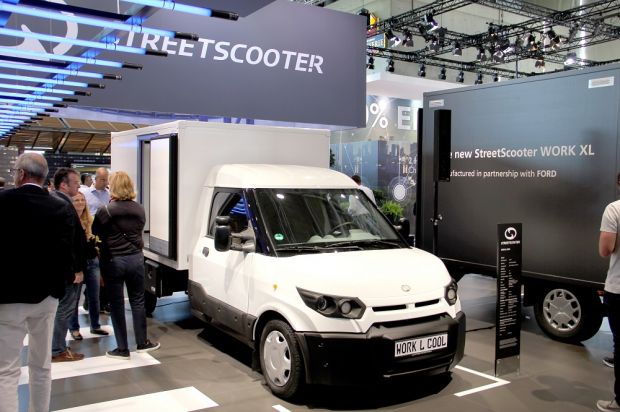 Zur IAA in Hannover stellte Streetscooter seinen Work Cool L mit einem Schmitz-Aufbau vor. Zur IAA in Hannover stellte Streetscooter seinen Work Cool L mit einem Schmitz-Aufbau vor.