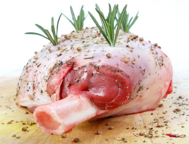 Anders als bei den Rindern sorgen die Osterfeiertage beim Kalbfleisch durchaus für Belebung. Anders als bei den Rindern sorgen die Osterfeiertage beim Kalbfleisch durchaus für Belebung.