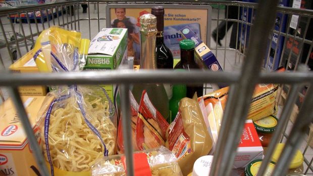 Nach deutlich gestiegenen Umsätzen, erhöhten die Lebensmittelhersteller ihre Produktion. Nach deutlich gestiegenen Umsätzen, erhöhten die Lebensmittelhersteller ihre Produktion.