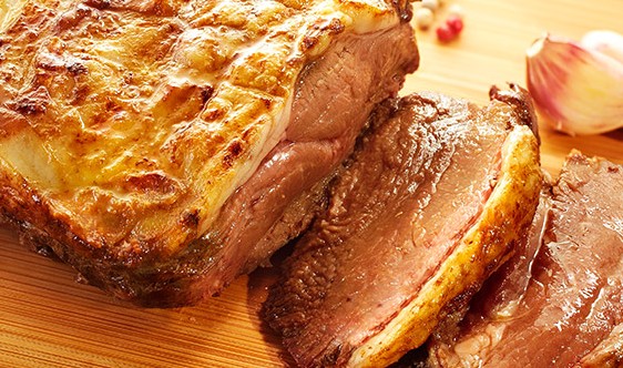 Marfrig kauft die Mehrheit am US-amerikanischen Konzern National Beef. Marfrig kauft die Mehrheit am US-amerikanischen Konzern National Beef.