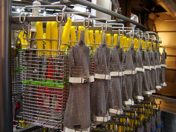 Die NGG bemängelt, Werkvertragsarbeiter in Schlachthöfen stünden oft unter enorm hohem Leistungsdruck. Die NGG bemängelt, Werkvertragsarbeiter in Schlachthöfen stünden oft unter enorm hohem Leistungsdruck.