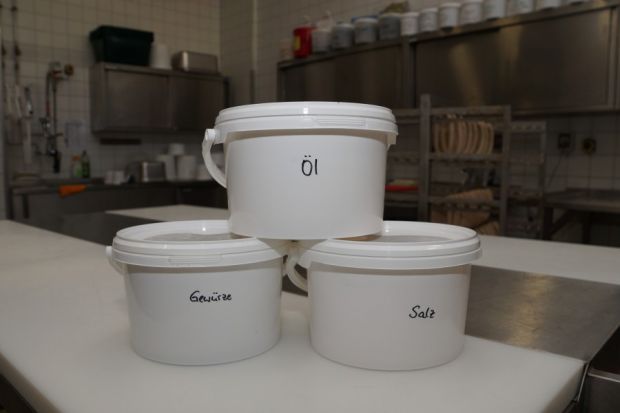 Gewohnte Zutaten bis auf das Öl. Gewohnte Zutaten bis auf das Öl.