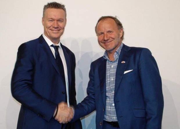 Thomas Skouv Hansen (links) von Danish Crown und Hans-Ewald Reinert, CEO der Westfälischen Privatfleischerei. Thomas Skouv Hansen (links) von Danish Crown und Hans-Ewald Reinert, CEO der Westfälischen Privatfleischerei.