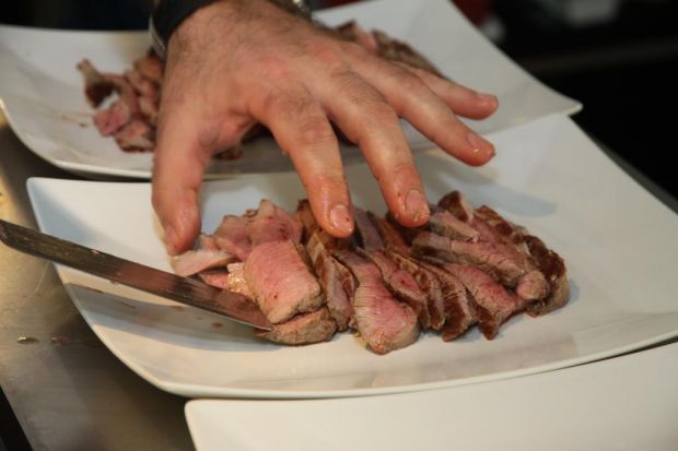 Zartes Kalbfleisch aus Galizien vom Grill. Zartes Kalbfleisch aus Galizien vom Grill.