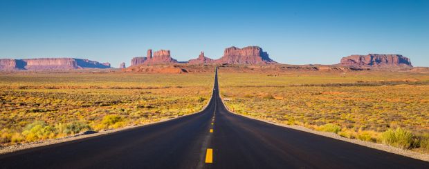 Blick auf das Monument Valley am U.S. Highway 163. Blick auf das Monument Valley am U.S. Highway 163.