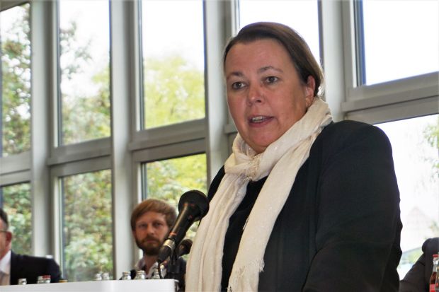 Ursula Heinen-Esser sicherte den Fleischern in NRW ihre Unterstützung zu. Ursula Heinen-Esser sicherte den Fleischern in NRW ihre Unterstützung zu.
