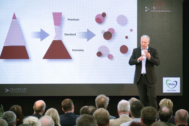Das Standardsegment wird schrumpfen, davon ist Trendforscher Michael Carl überzeugt.
Das Standardsegment wird schrumpfen, davon ist Trendforscher Michael Carl überzeugt.