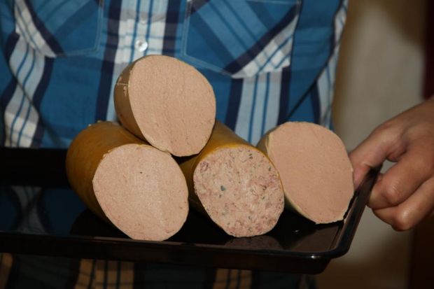 Auswahl an Weihnachtsleberwurst. Auswahl an Weihnachtsleberwurst.