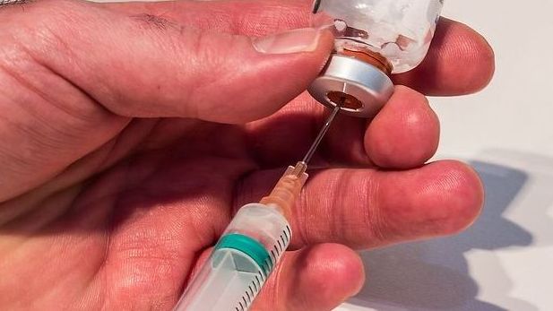 Der Einsatz von Antibiotika in der Schweizer Veterinärmedizin ist leicht zurückgegangen. Der Einsatz von Antibiotika in der Schweizer Veterinärmedizin ist leicht zurückgegangen.