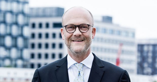 Mittelständler Philipp Hengstenberg, Hengstenberg GmbH und Co. KG, ist neuer Präsident des Spitzenverbands der Lebensmittelwirtschaft BLL (zukünftig: Lebensmittelverband Deutschland). Mittelständler Philipp Hengstenberg, Hengstenberg GmbH und Co. KG, ist neuer Präsident des Spitzenverbands der Lebensmittelwirtschaft BLL (zukünftig: Lebensmittelverband Deutschland).