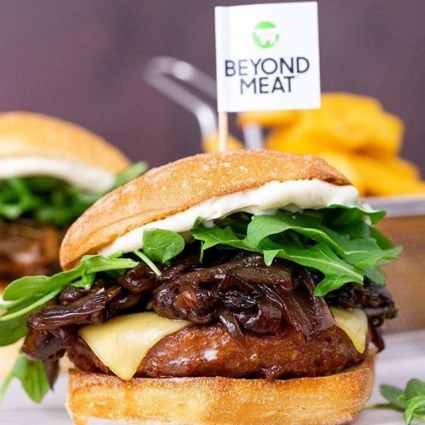 Auch in Deutschland treffen fleischfreie Burger auf großes Interesse. Auch in Deutschland treffen fleischfreie Burger auf großes Interesse.