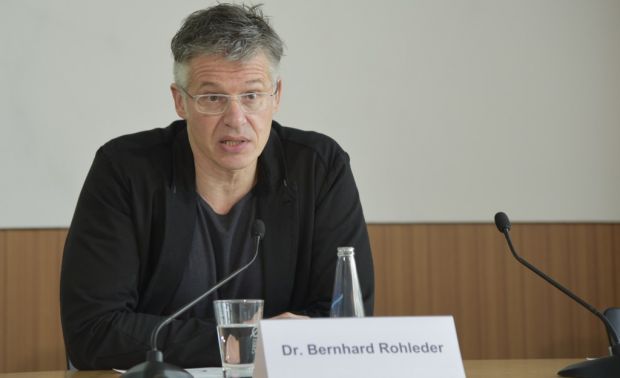 Dr. Bernhard Rohleder, Bitkom-Hauptgeschäftsführer bei der Pressekonferenz in Berlin. Dr. Bernhard Rohleder, Bitkom-Hauptgeschäftsführer bei der Pressekonferenz in Berlin.