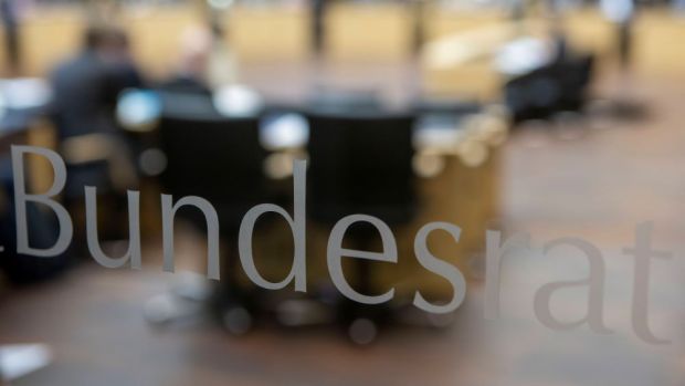 Der Bundesrat will unter anderem das Gleichgewicht zwischen Ansprüchen der Verbraucher und Interessen der Betriebe sicherstellen. Der Bundesrat will unter anderem das Gleichgewicht zwischen Ansprüchen der Verbraucher und Interessen der Betriebe sicherstellen.