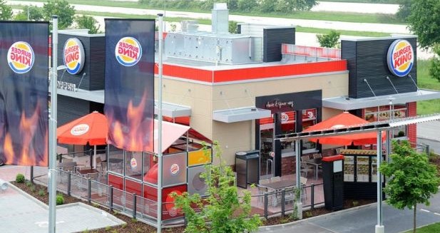 Burger King testet laut US-Medien in ausgewählten Restaurants Burger auf Pflanzenbasis. Burger King testet laut US-Medien in ausgewählten Restaurants Burger auf Pflanzenbasis.
