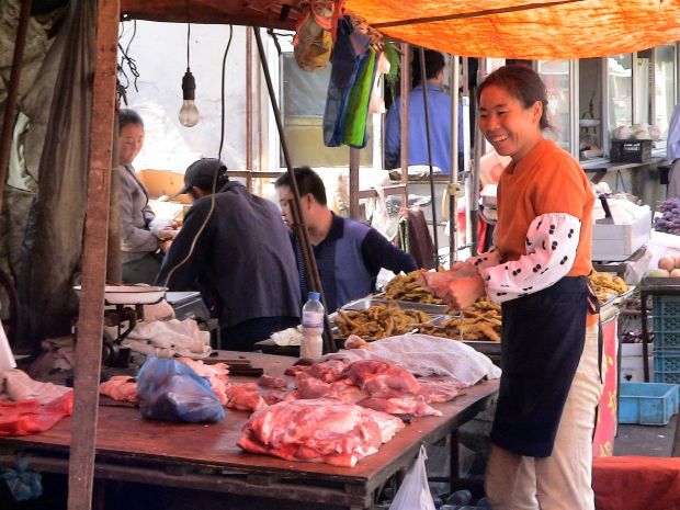 Auch in China wären etwa die Hälfte der Befragten bereit, ihren Fleischkonsum zu reduzieren. Auch in China wären etwa die Hälfte der Befragten bereit, ihren Fleischkonsum zu reduzieren.