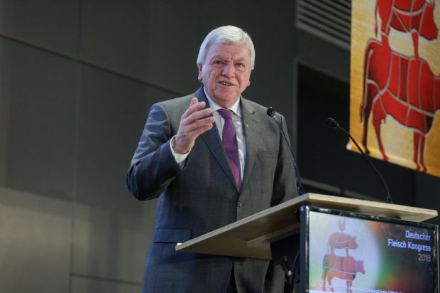 Ministerpräsident Volker Bouffier eröffnete den 13. Deutschen Fleisch Kongress in Wiesbaden. Ministerpräsident Volker Bouffier eröffnete den 13. Deutschen Fleisch Kongress in Wiesbaden.