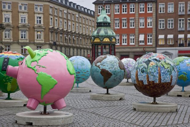 Kunstausstellung im Zentrum von Kopenhagen. Die Aufnahme entstand bereits im Jahr 2009. Der Export von Schweinefleisch ist für Dänemark von großer wirtschaftlicher Bedeutung. Kunstausstellung im Zentrum von Kopenhagen. Die Aufnahme entstand bereits im Jahr 2009. Der Export von Schweinefleisch ist für Dänemark von großer wirtschaftlicher Bedeutung.