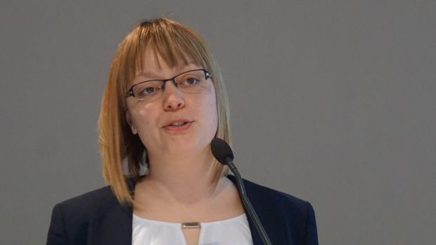 Dr. Farina Mieloch verstärkt seit 1. Februar das Team der Frankfurter Geschäftsstelle. Dr. Farina Mieloch verstärkt seit 1. Februar das Team der Frankfurter Geschäftsstelle.